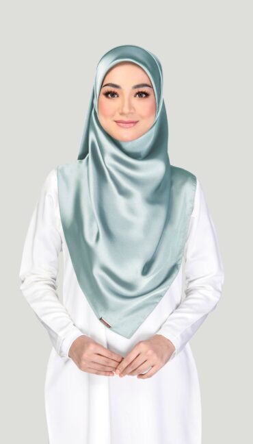 TALIA SQUARE - SCOUT