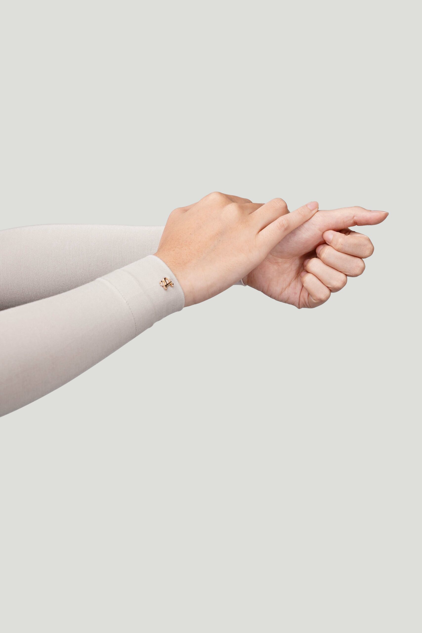 SARA HANDSOCK - HUSK - Image 2