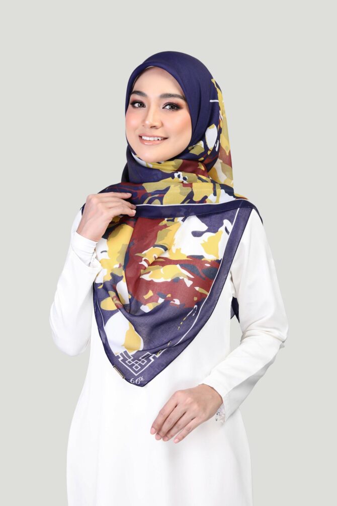 Sarah Razzak SARAH – RAZAK – JIMMY SCARVES