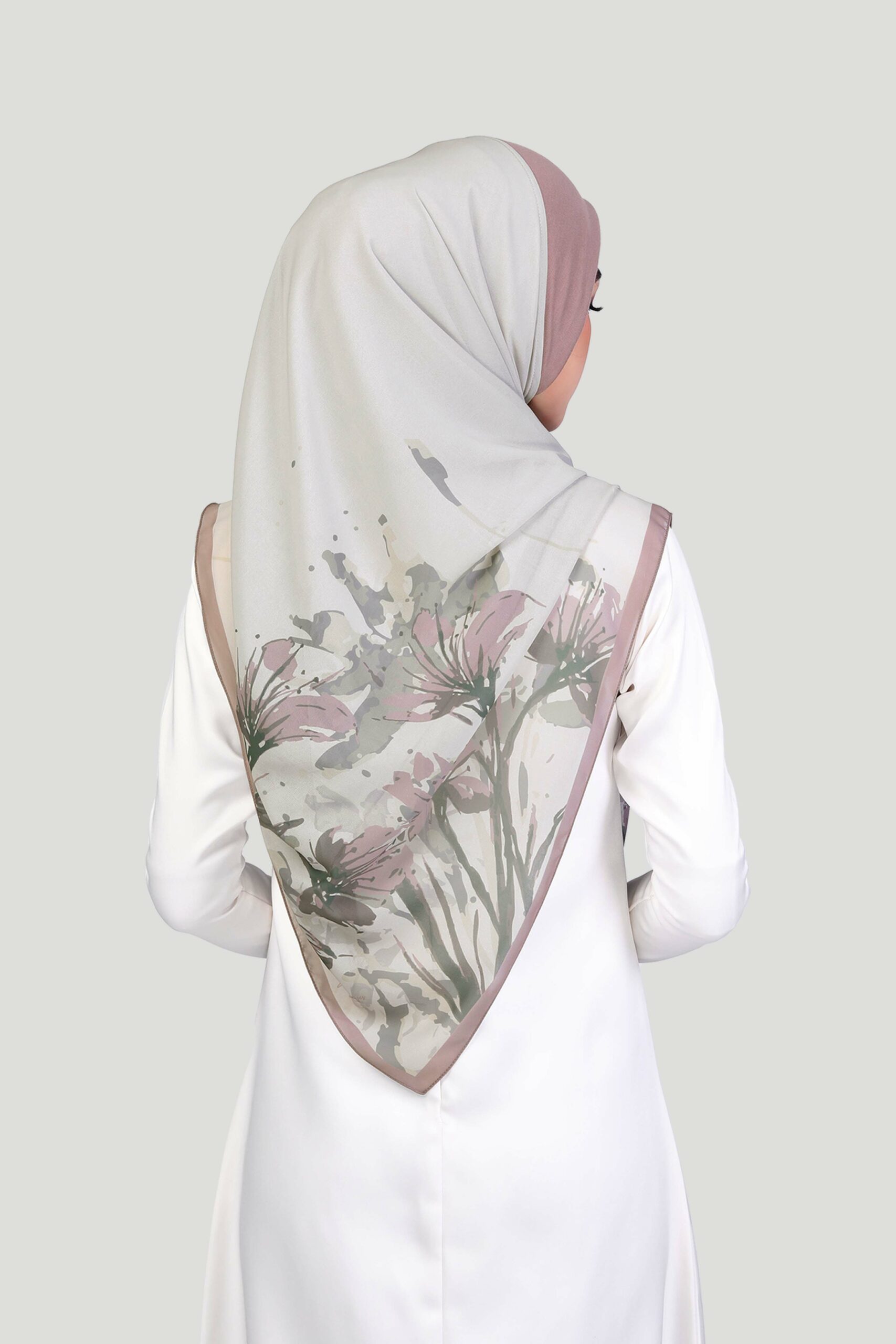 MARISA - CHARMING - Image 2