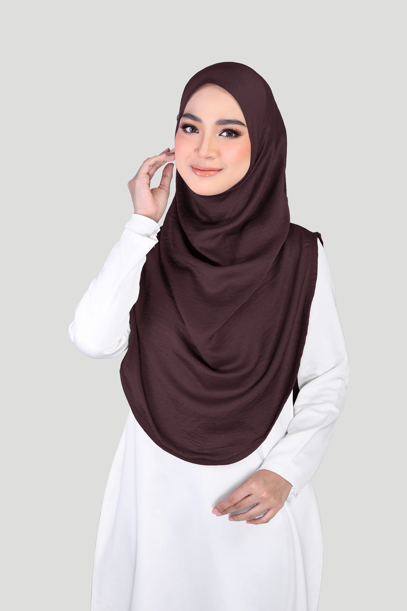 DEWI - WALNUT