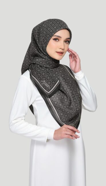 SARAH PORCELAIN - QISTINA