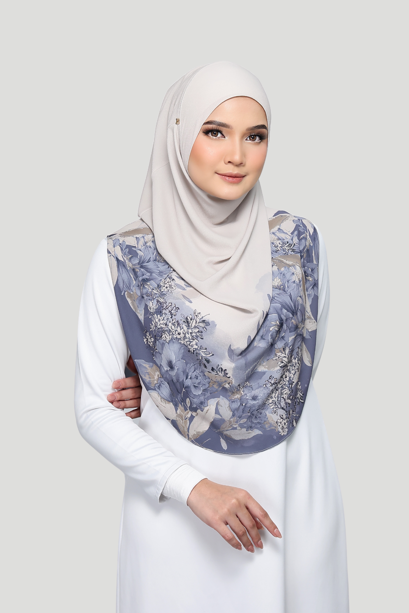 Hasnat Style ROSE PRINTED – HASNAH – JIMMY SCARVES
